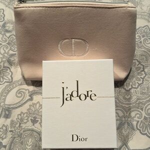 Dior j’adore gift set w/pouch. Eau de perfume. Never used.
